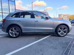 2011 Grey Audi Q5