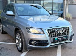 2011 Grey Audi Q5