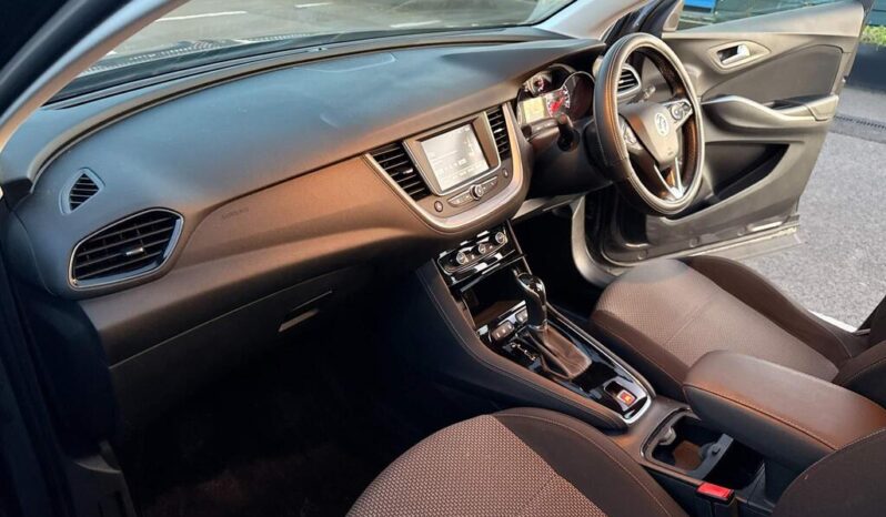
								2018 Grey Vauxhall Grandland X full									