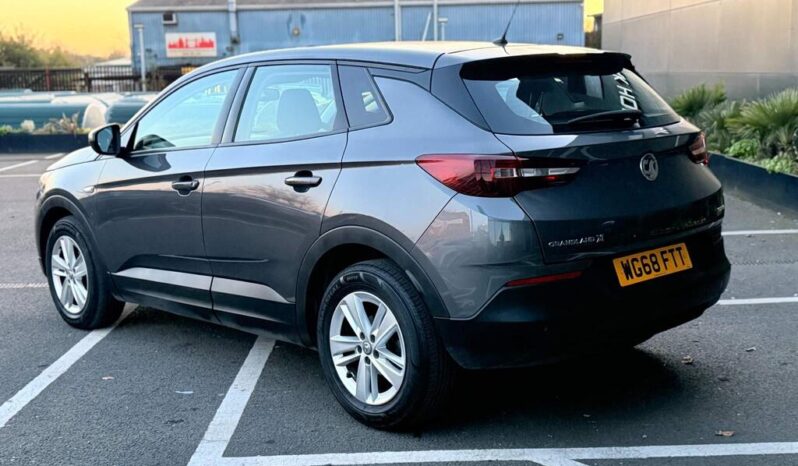 
								2018 Grey Vauxhall Grandland X full									