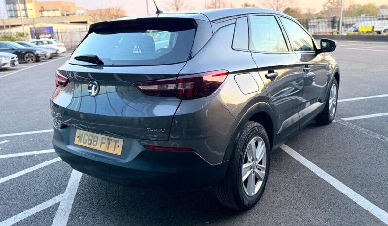 
								2018 Grey Vauxhall Grandland X full									