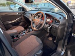 
										2018 Grey Vauxhall Grandland X full									