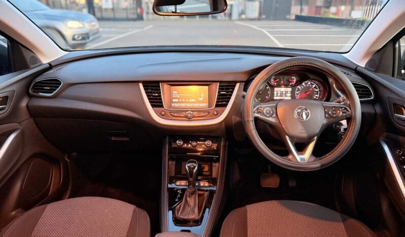 
								2018 Grey Vauxhall Grandland X full									