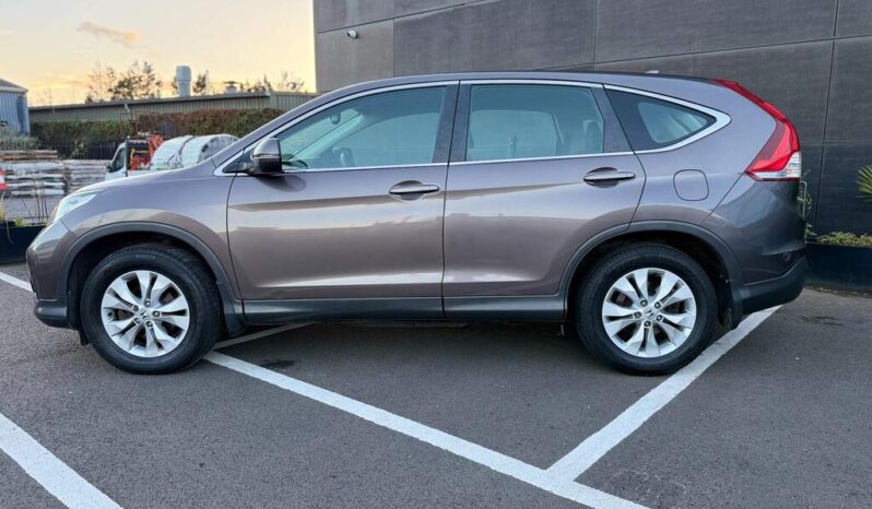 
								2013 Brown Honda CR-V full									